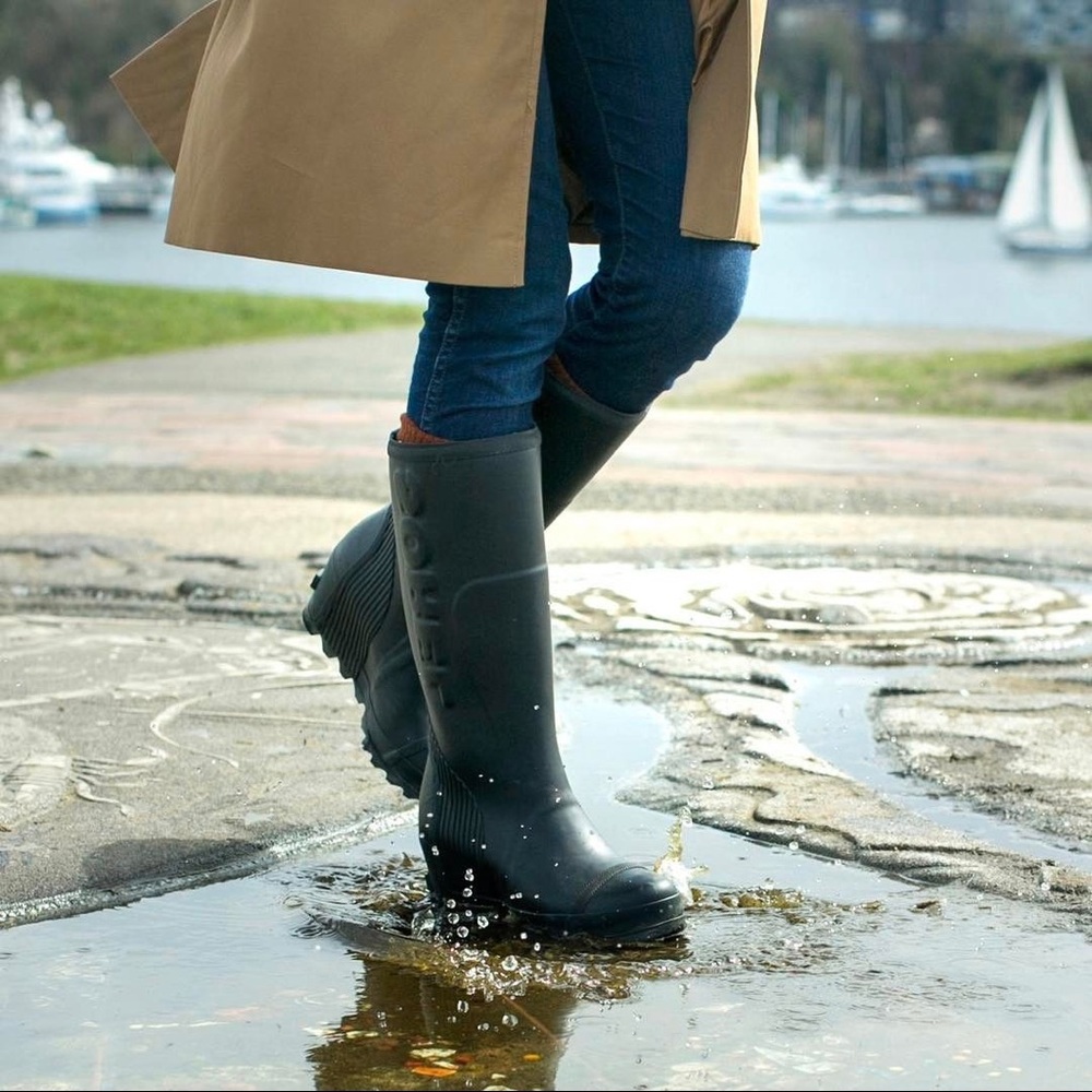 Sorel Rain Boots - Picture 2 of 5